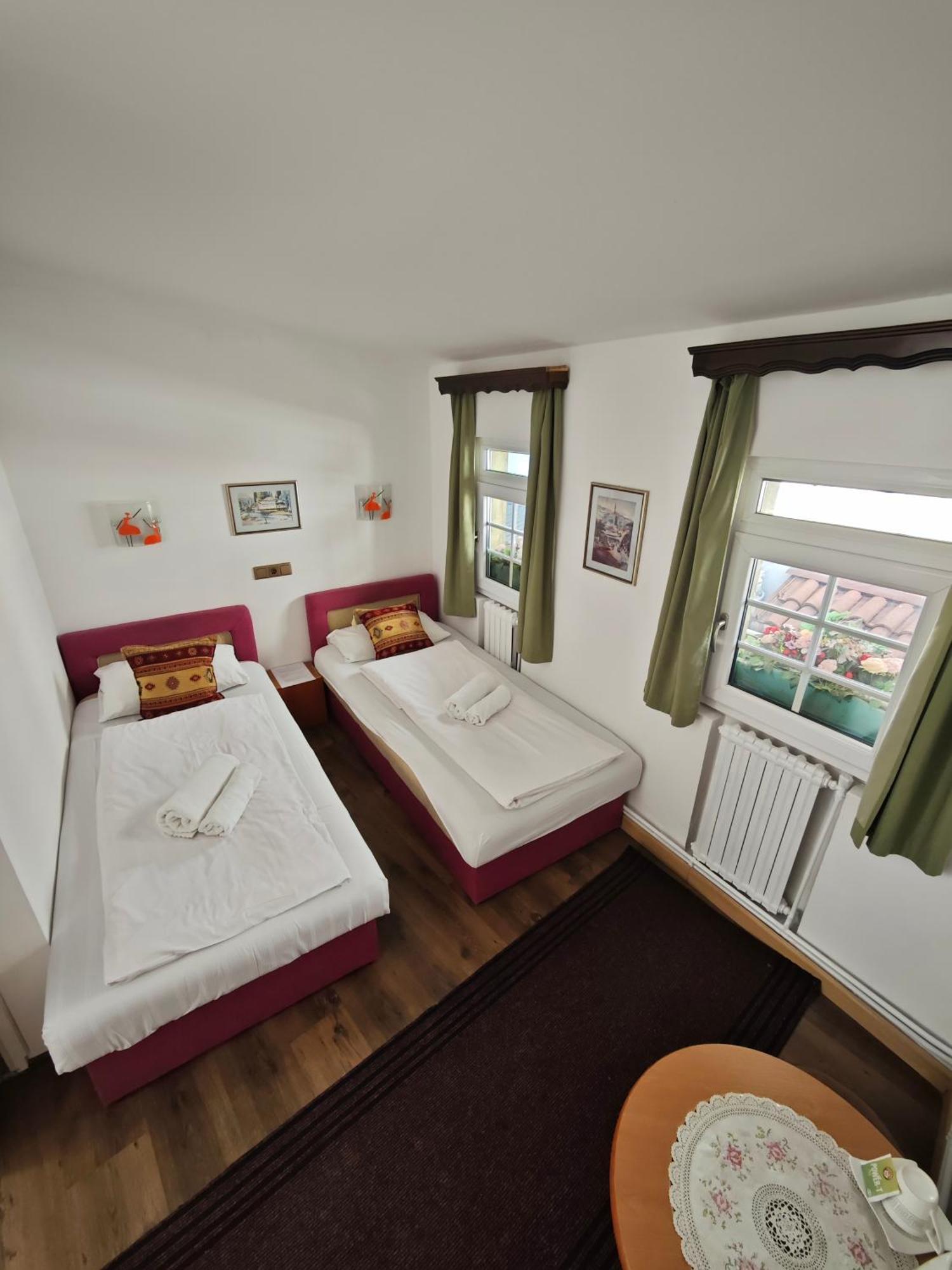 Guesthouse Yildiz Sarajevo Exterior photo